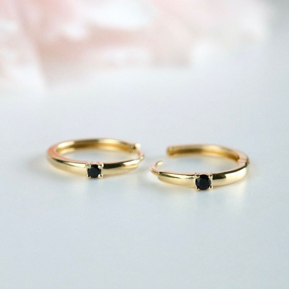 14K Yellow Gold Single Black Onyx Huggie Hoop Earrings, NWT